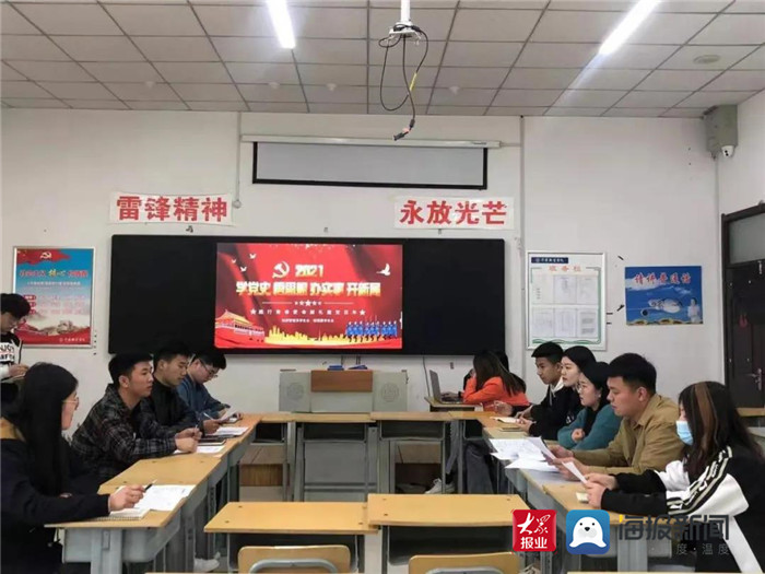 建党100周年学生海报,建党100周年马克笔海报 近日,菏泽职业学院旅游管理系学生会与院团委开展了建党100周年主题