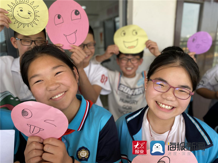 鄄城县北城小学开展世界微笑日主题活动